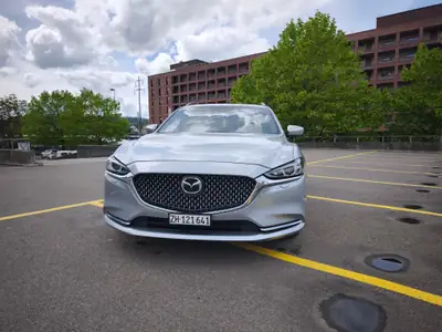 Mazda 6 2.2 D Revolution — Break automatique, 61'300 km, frais d'entretien maîtrisés — fianco