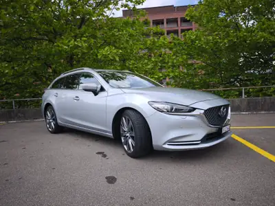 Mazda 6 2.2 D Revolution — Break automatique, 61'300 km, frais d'entretien maîtrisés — vista esterna