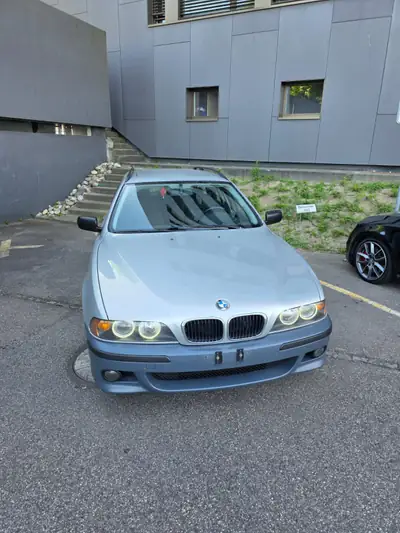 BMW 520i Touring — Break élégant, sans rouille, 170 ch fiables — Außenansicht