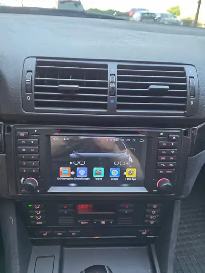 BMW 520i Touring — Break élégant, sans rouille, 170 ch fiables — Armaturenbrett