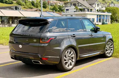 Range Rover Sport P400e Autobiography — Hybride rechargeable, 98'000 km, garantie jusqu'en 2027 — fianco
