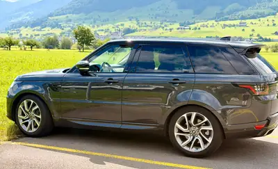 Range Rover Sport P400e Autobiography — Hybride rechargeable, 98'000 km, garantie jusqu'en 2027 — vista esterna