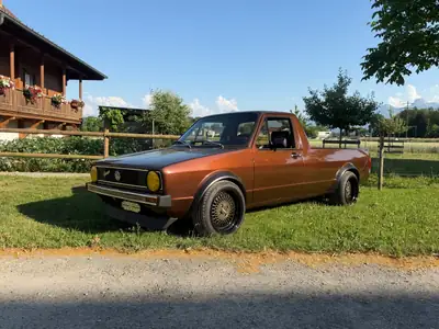 VW Caddy Mk1 1986 — Utilitaire compact iconique, moteur fiable 1.8L — vista esterna