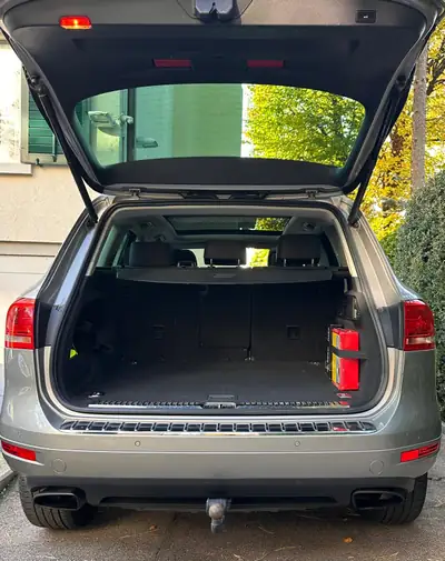 Volkswagen Touareg 3.0 V6 Hybrid — SUV premium sans compromis énergétique — interni