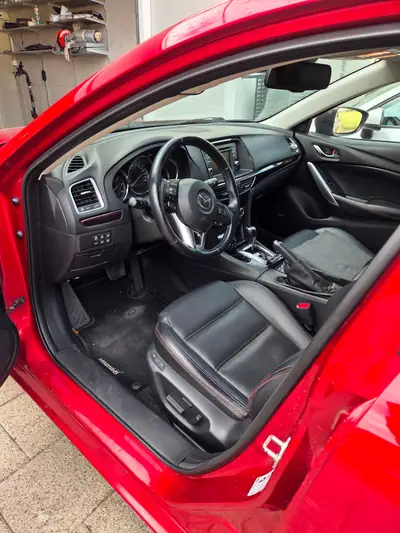 Mazda 6 2.2 D Revolution — Break diesel automatique, entretien récent — dettaglio
