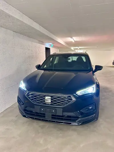 SEAT Tarraco 2.0 TSI 4Drive — SUV 7 places robuste, 190 ch et transmission DSG — vista posteriore