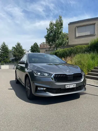 Skoda Fabia 1.0 TSI Dynamic DSG — Citadine efficace, quasi-neuve à 7'700 km — side view