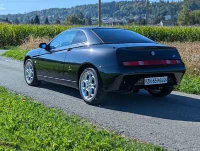 Alfa Romeo GTV 2.0 16V JTS — Coupé sportif d'exception, véhicule de collection en état impeccable — dettaglio