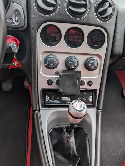 Alfa Romeo GTV 2.0 16V JTS — Coupé sportif d'exception, véhicule de collection en état impeccable — Miniatura 11