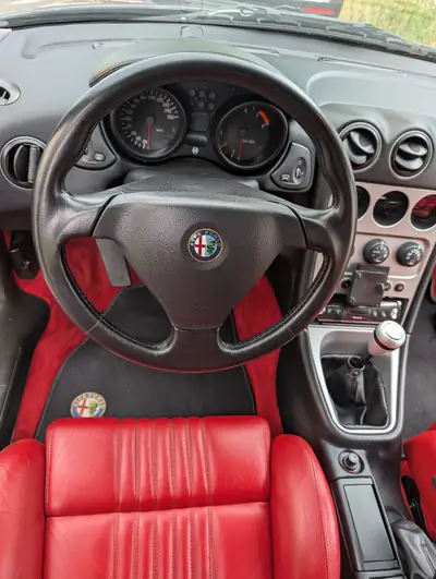 Alfa Romeo GTV 2.0 16V JTS — Coupé sportif d'exception, véhicule de collection en état impeccable — Miniatura 10