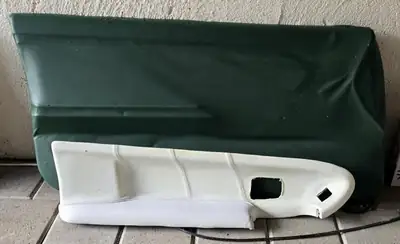 BMW 318i Cabriolet — Décapotable des années 90, motorisation éprouvée et style intemporel — Miniatur 11