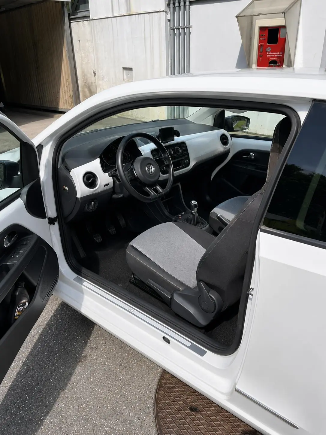 Volkswagen Up! 2013 occasion Fribourg — 3