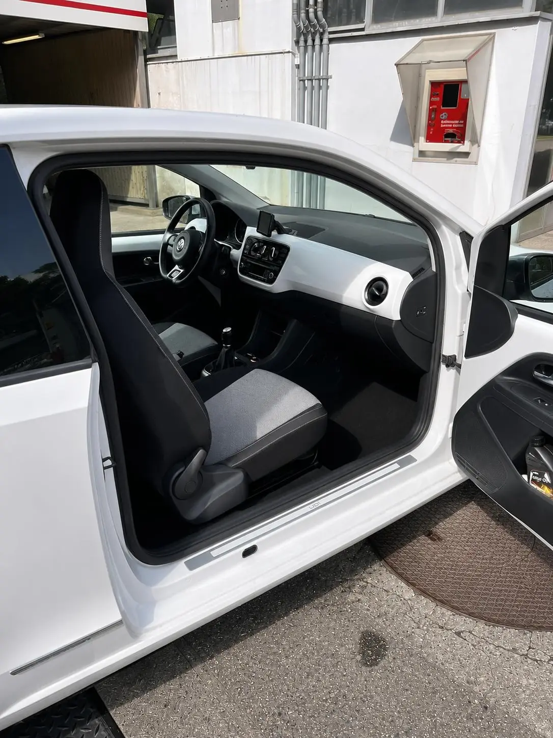 Volkswagen Up! 2013 occasion Fribourg — 4
