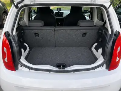 VW Up 1.0 MPI 75 Move — Citadine compacte, économique et sans sinistre — détail