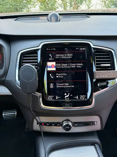 Volvo XC90 T8 Inscription 7 places — SUV hybride rechargeable, 408 ch et très économe — dashboard