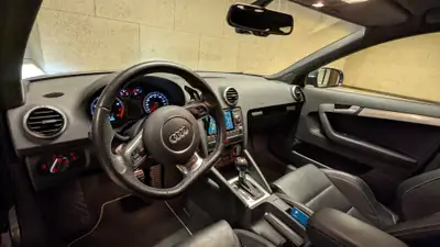 Audi RS3 2.5 T FSI Quattro — 340 ch, sportive allemande 8 fois pneumatiques — tableau de bord