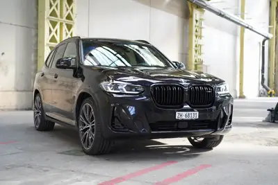 BMW X3 M40i — SUV premium 371 ch, toit panoramique, équipement haut de gamme — côté