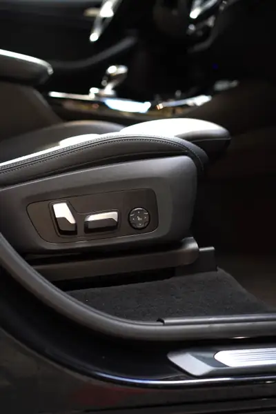 BMW X3 M40i — SUV premium 371 ch, toit panoramique, équipement haut de gamme — Miniature 10
