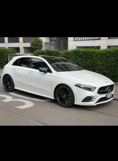 Mercedes-Benz Classe A 220 AMG Line 4Matic — Berline compacte dynamique, peu kilométrée — Miniatur 9