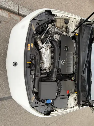 Mercedes-Benz Classe A 220 AMG Line 4Matic — Berline compacte dynamique, peu kilométrée — Miniatur 19