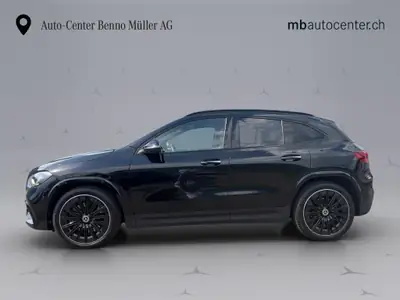 Mercedes-Benz GLA 250 AMG Line 4Matic — SUV compact hybride, 40 500 km seulement — côté