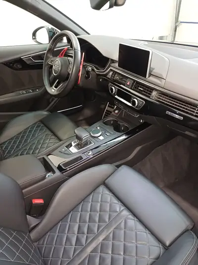 Audi S4 Avant 3.0 V6 TFSI Quattro — Break sportif haute performance, 111'000 km — dashboard