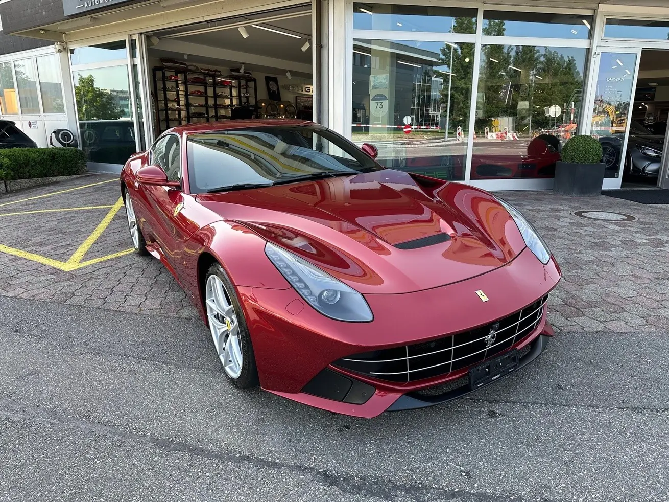 Ferrari F12 2015 occasion Plan-les-Ouates — 2
