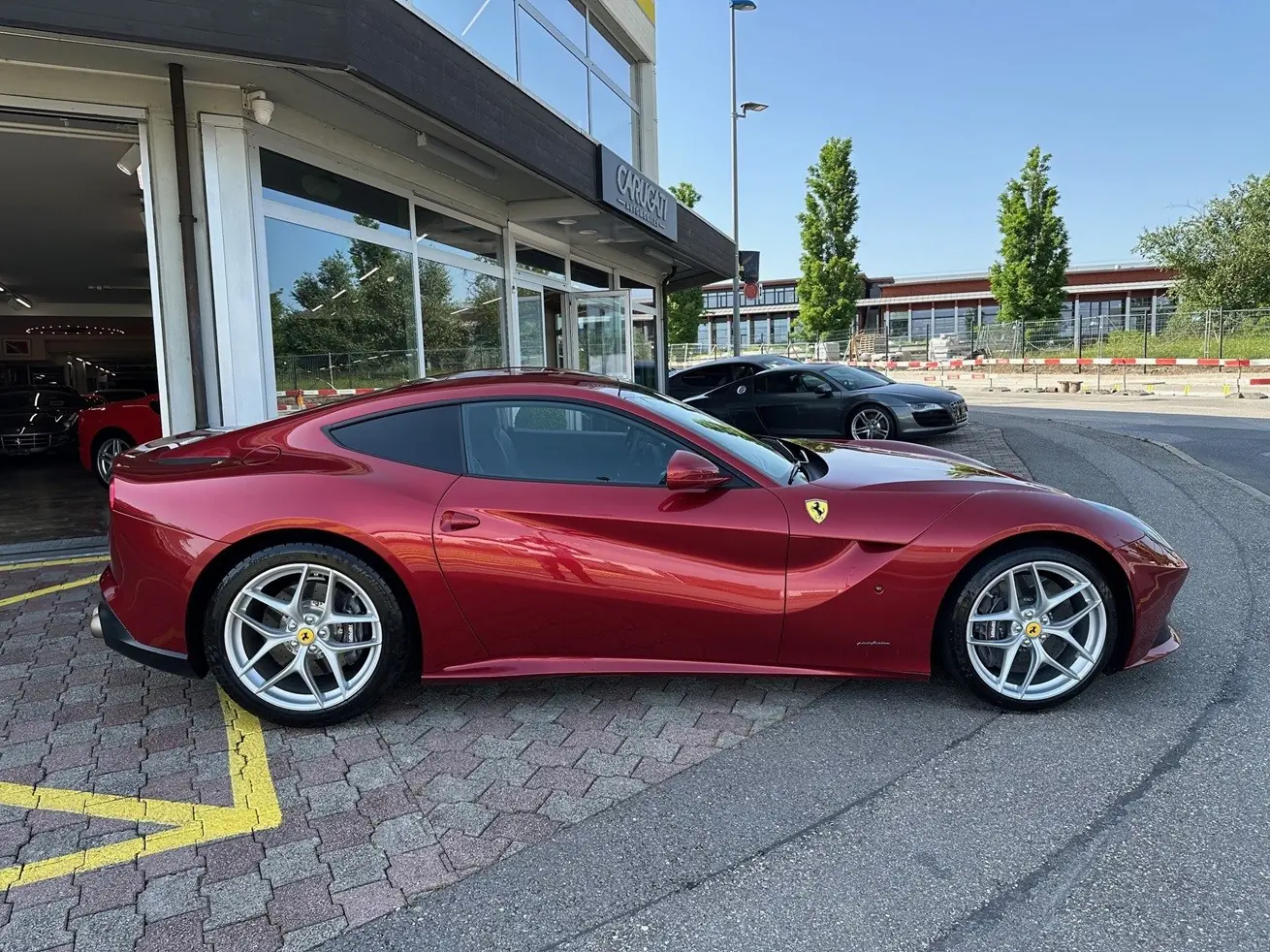 Ferrari F12 2015 occasion Plan-les-Ouates — 4