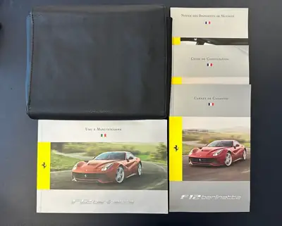 Ferrari F12 Berlinetta 2015 — Coupé sport légendaire, 736 ch, historique sans sinistre — Miniatura 14