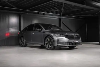Skoda Octavia Limousine 1.5 TSI mHEV — Berline hybride légère, 14'800 km, garantie 5 ans — intérieur
