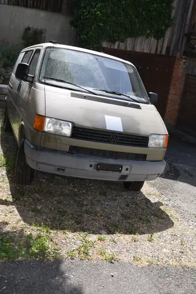 VW T4 Syncro Lang — Monospace polyvalent 6 places, traction intégrale, kilométrage ultra-faible — Außenansicht