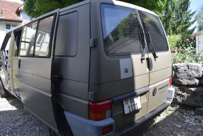 VW T4 Syncro Lang — Monospace polyvalent 6 places, traction intégrale, kilométrage ultra-faible — Detail