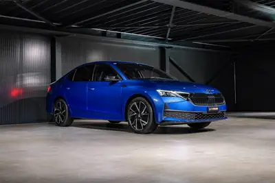 Skoda Octavia Limousine 1.5 TSI mHEV — Hybride léger, technologie et efficacité réunies — tableau de bord