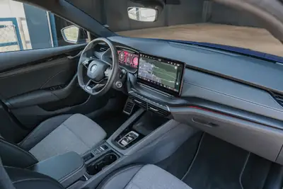 Skoda Octavia Limousine 1.5 TSI mHEV — Hybride léger, technologie et efficacité réunies — Miniature 14