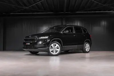 Skoda Karoq 1.5 TSI Top Selection — SUV compact dynamique, garantie 5 ans usine — vue extérieure