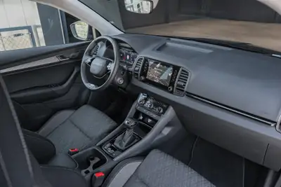 Skoda Karoq 1.5 TSI Top Selection — SUV compact dynamique, garantie 5 ans usine — Miniature 14