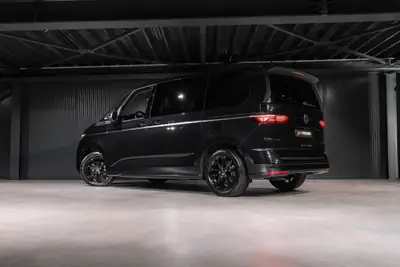 VW T7 Multivan 2.0 TDI Style — 7 places, technologie premium et faible kilométrage — côté