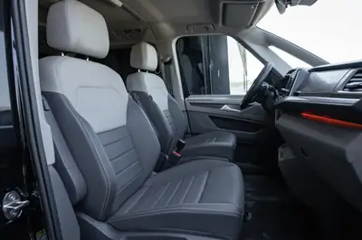 VW T7 Multivan 2.0 TDI Style — 7 places, technologie premium et faible kilométrage — Miniature 11
