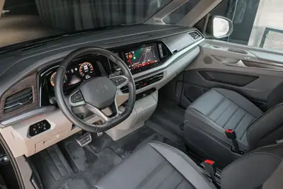 VW T7 Multivan 2.0 TDI Style — 7 places, technologie premium et faible kilométrage — Miniature 15