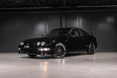 Honda Integra Type-R 1.8 VTEC — Légende sportive 1998, 190 ch purs — vue extérieure