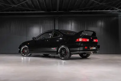 Honda Integra Type-R 1.8 VTEC — Légende sportive 1998, 190 ch purs — côté