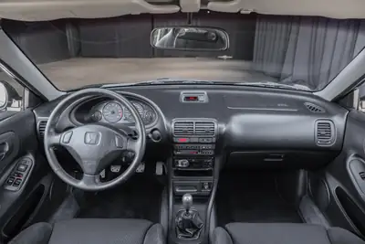 Honda Integra Type-R 1.8 VTEC — Légende sportive 1998, 190 ch purs — Miniature 15