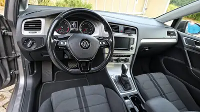 VW Polo — Citadine fiable 150 ch diesel, transmission automatique — interni