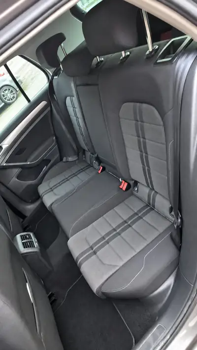 VW Polo — Citadine fiable 150 ch diesel, transmission automatique — dettaglio