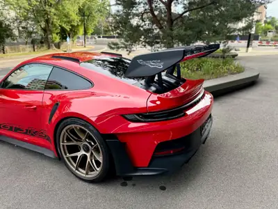 Porsche 911 4.0 GT3 RS PDK — Hyperperformance en rouge, kilométrage quasi neuf — Außenansicht