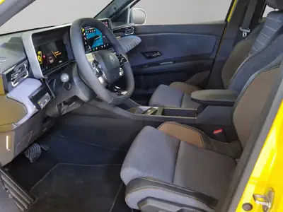 Renault R5 Comfort Range Techno — Citadine électrique 150 ch, quasi neuve à 500 km — interior