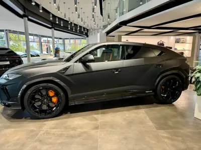 Lamborghini Urus 4.0 Performante 2025 — SUV ultrasportif full carbone, 5350 km seulement — Thumbnail 7