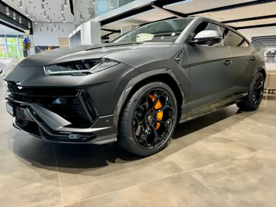 Lamborghini Urus 4.0 Performante 2025 — SUV ultrasportif full carbone, 5350 km seulement — Thumbnail 8
