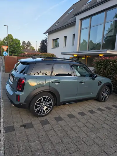 MINI Countryman Cooper S ALL4 — SUV compact sportif, transmission automatique 178 ch — cruscotto