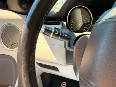 Land Rover Range Rover Evoque 2.2 TD4 Dynamic — SUV compact premium, entretien suivi — Miniature 10